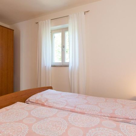 Apartments Marta Кърк Екстериор снимка