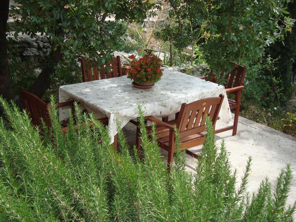 Apartments Marta Кърк Екстериор снимка