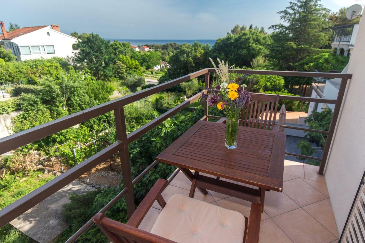 Apartments Marta Кърк Екстериор снимка