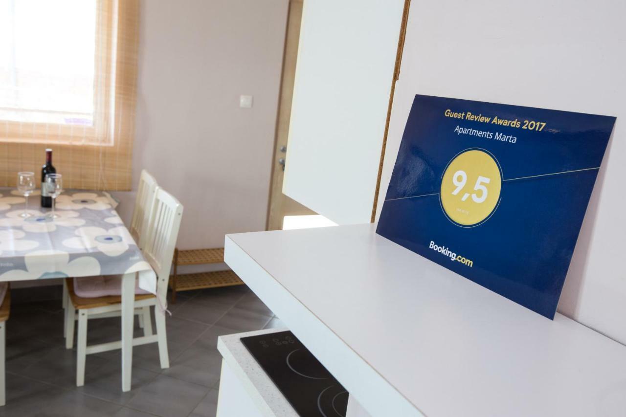 Apartments Marta Кърк Екстериор снимка